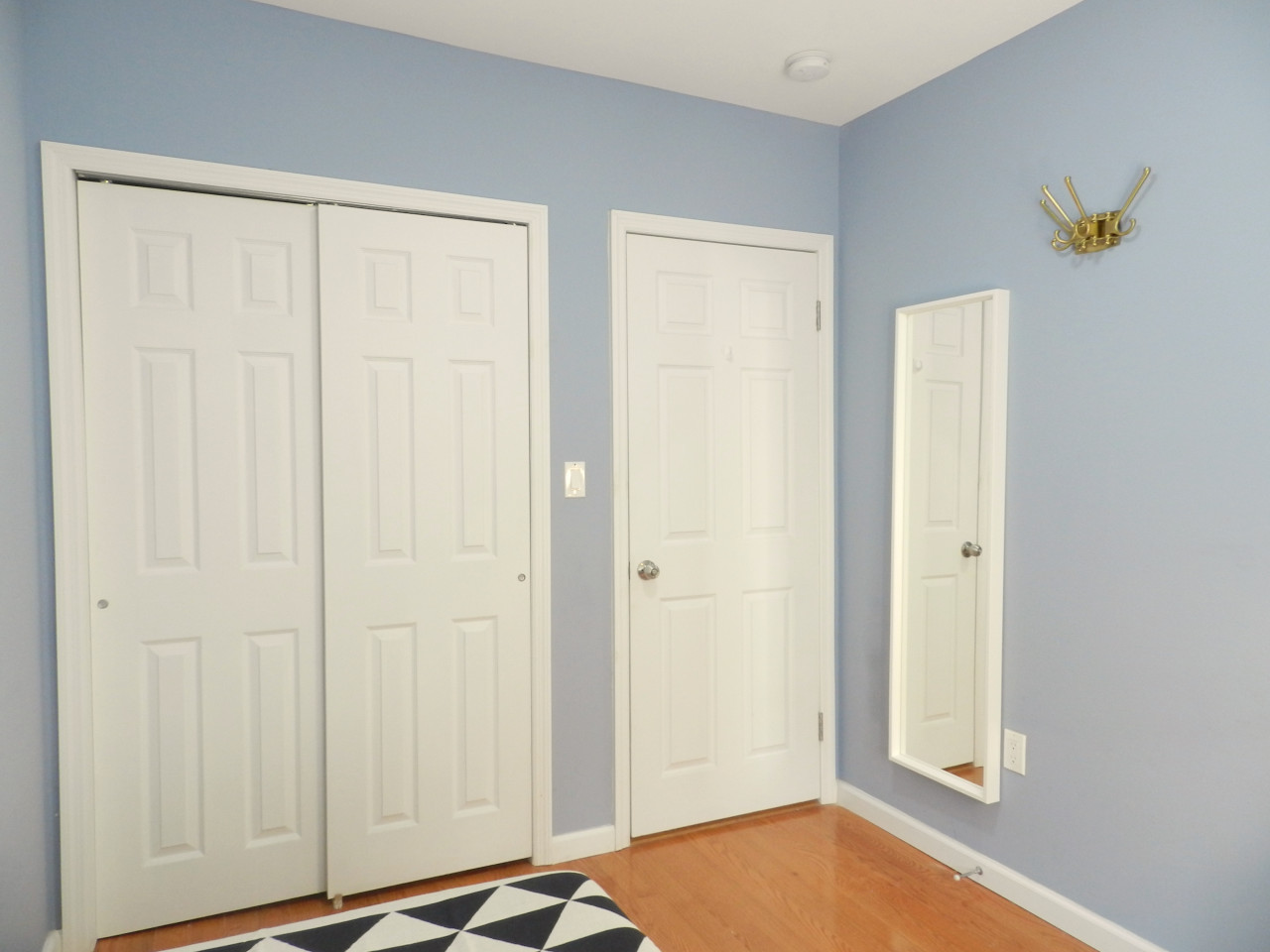  Room C  -  Cozy Townhouse w/ Workspace  - Gallery -  36