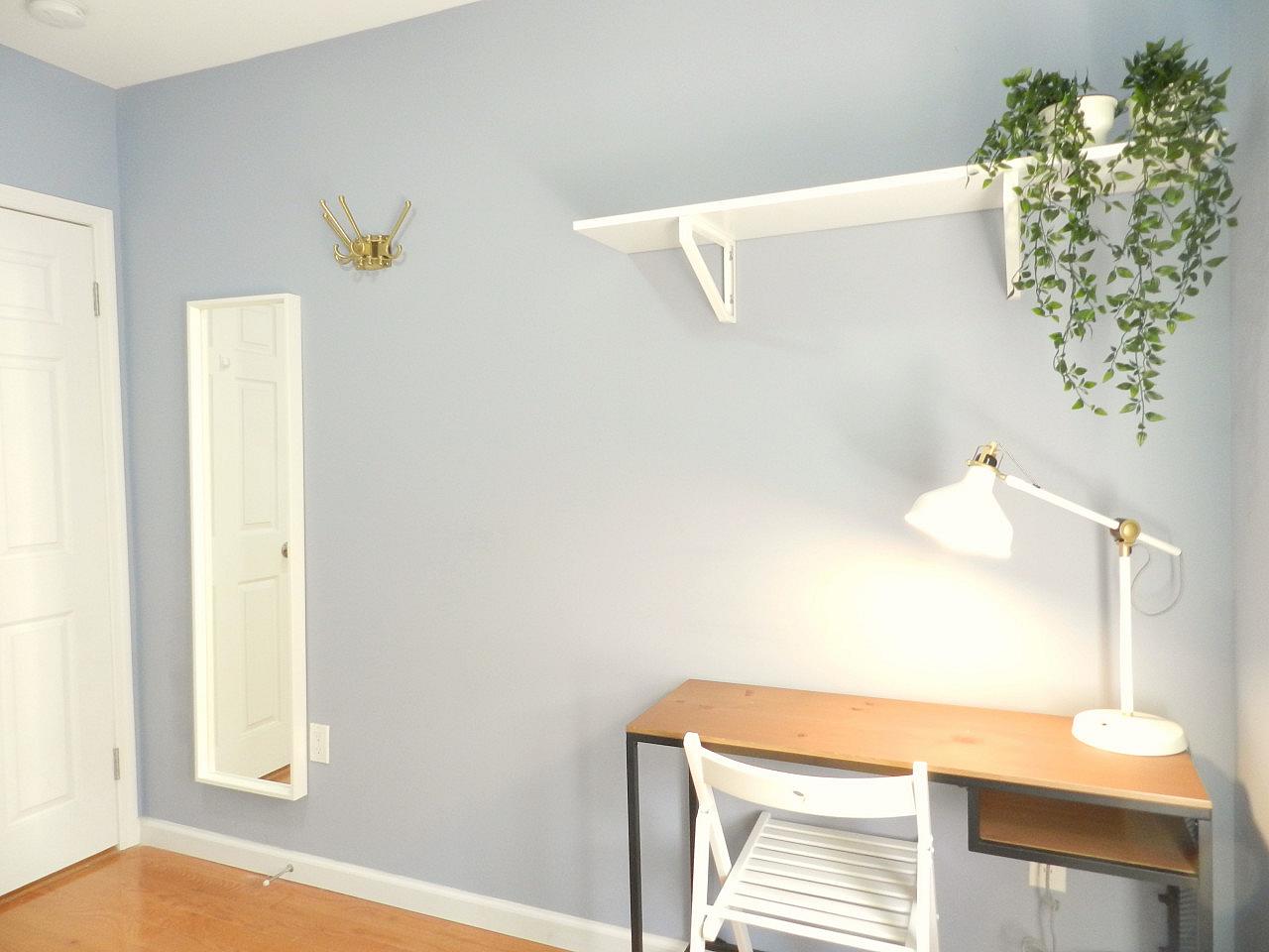  Room C  -  Cozy Townhouse w/ Workspace  - Gallery -  44