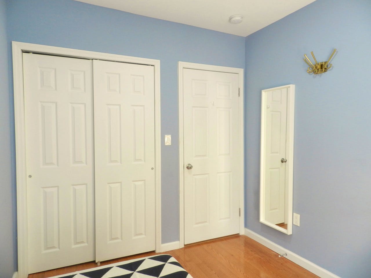  Room C  -  Cozy Townhouse w/ Workspace  - Gallery -  27