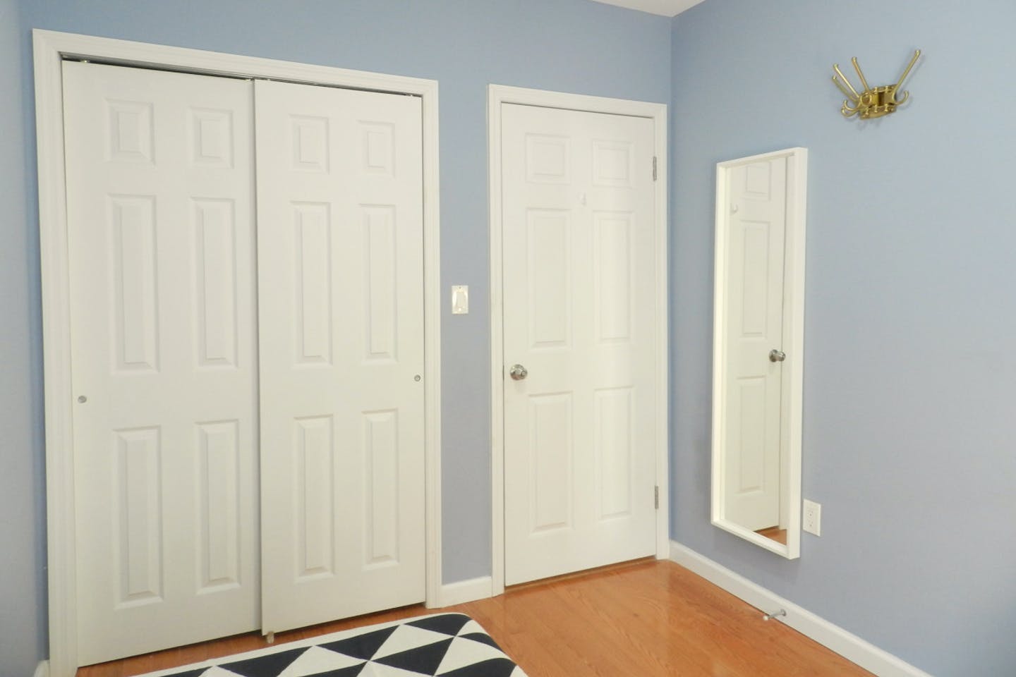  Room C  -  Cozy Townhouse w/ Workspace  - Gallery -  9