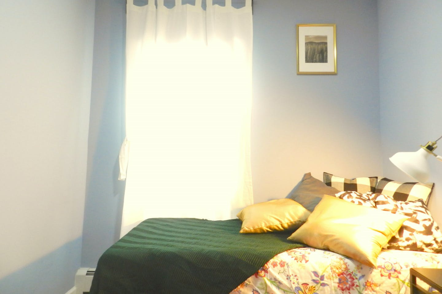  Room D  -  Cozy Townhouse w/ Workspace  - Gallery -  1