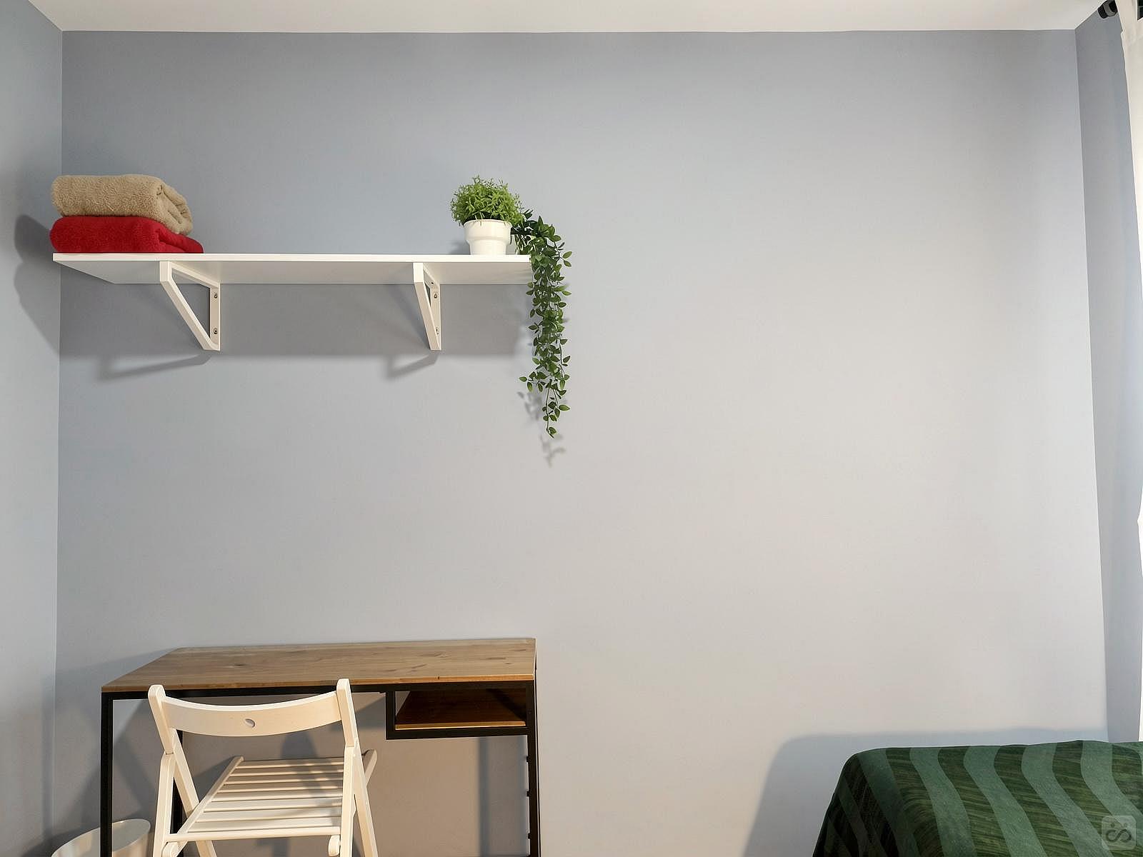  Room D  -  Cozy Townhouse w/ Workspace  - Gallery -  35