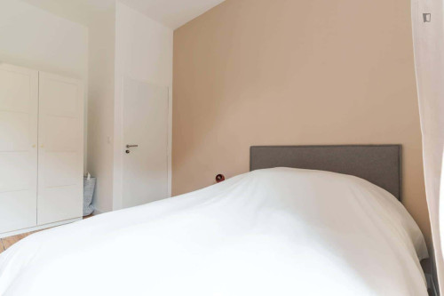 Room in Rue de la Patouillerie, Nantes for 500 m² with 20 bedrooms
