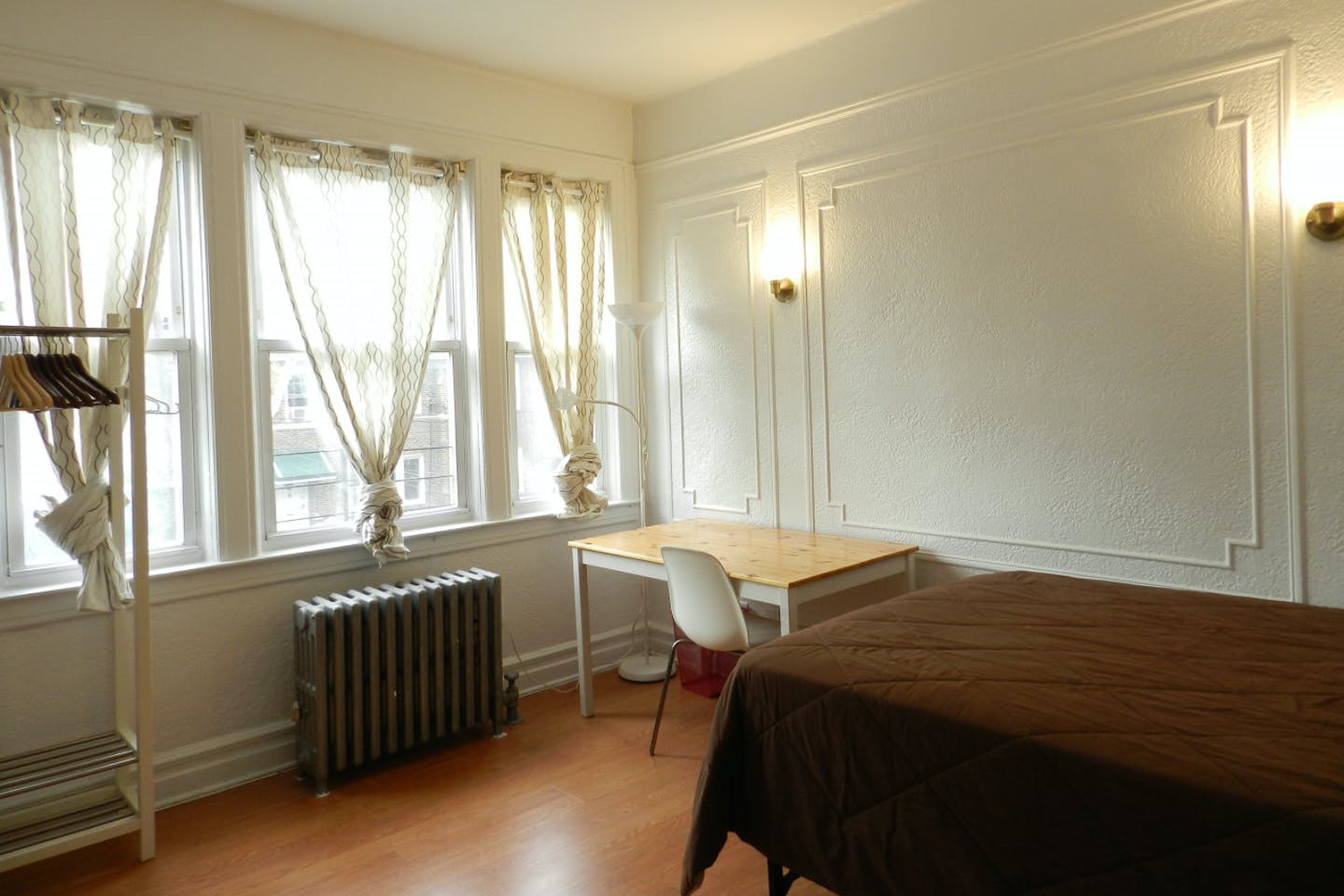 Room B - 3