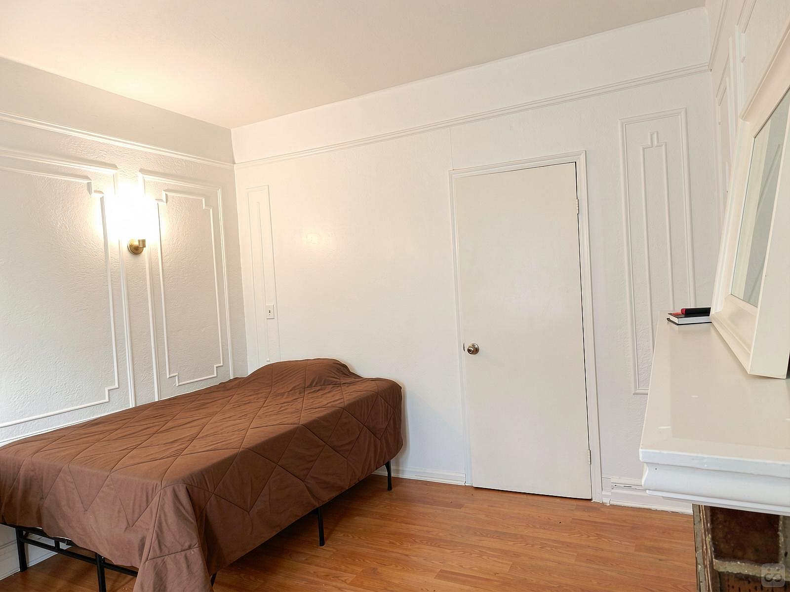 Room B - 36