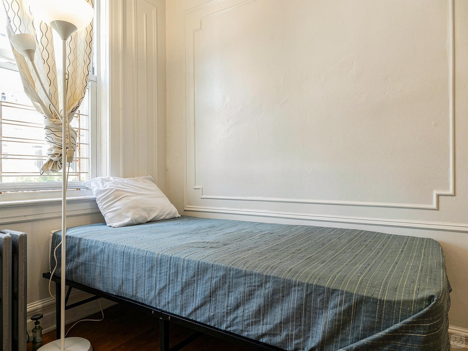 Room C - 70