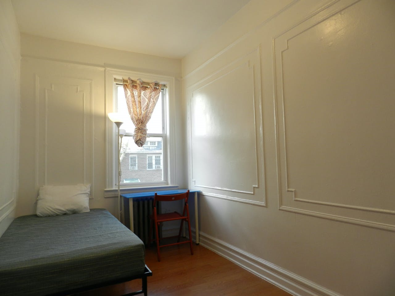 Room D - 8
