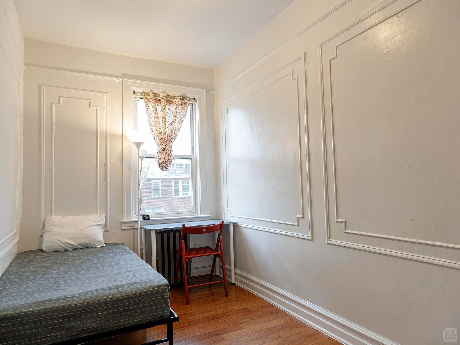 Room D - 28