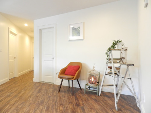 Gorgeous Styled Apt. w/ Workspace  - Gallery -  4