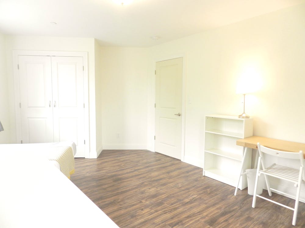  Room A  -  Gorgeous Styled Apt. w/ Workspace  - Gallery -  16