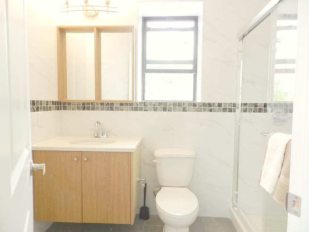  Room A  -  Gorgeous Styled Apt. w/ Workspace  - Gallery -  35