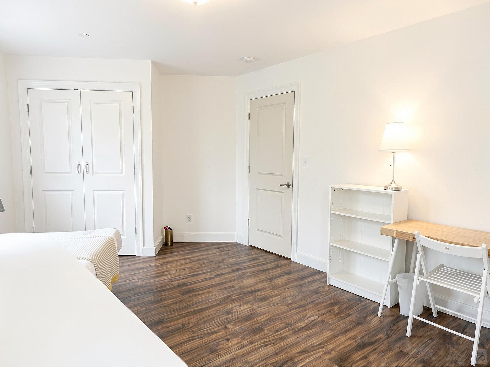  Room A  -  Gorgeous Styled Apt. w/ Workspace  - Gallery -  44