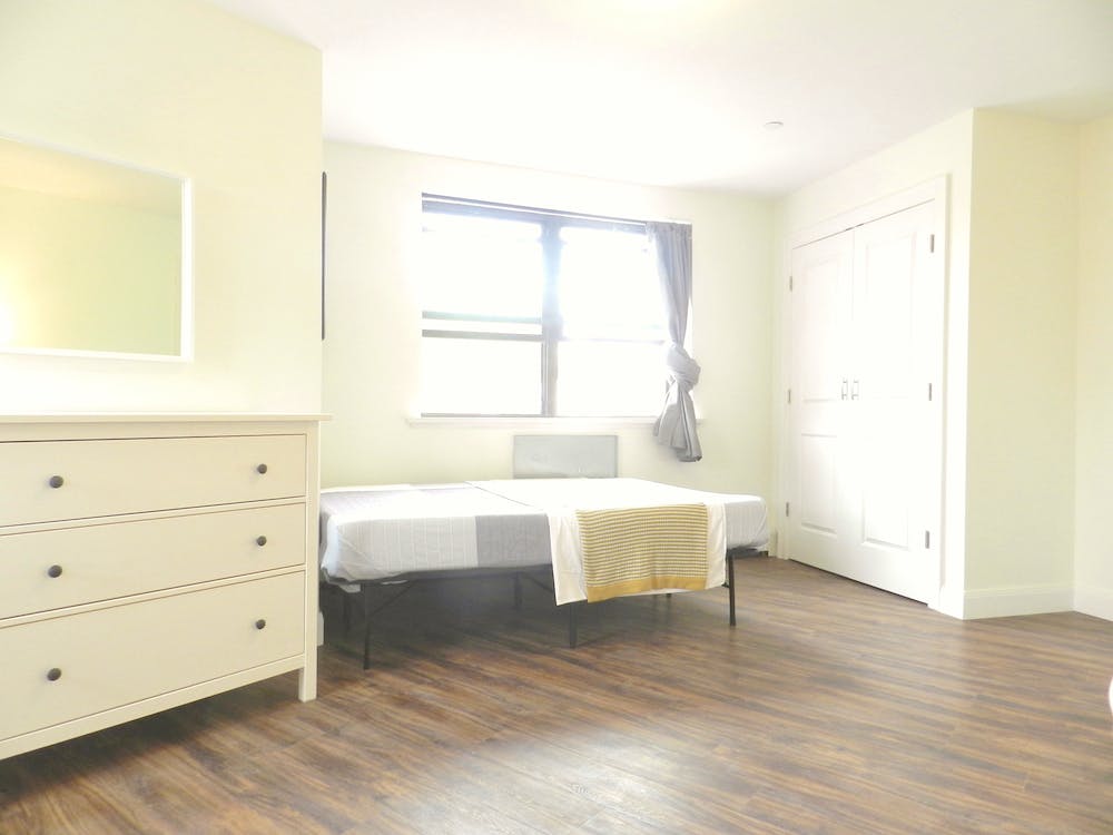  Room A  -  Gorgeous Styled Apt. w/ Workspace  - Gallery -  20