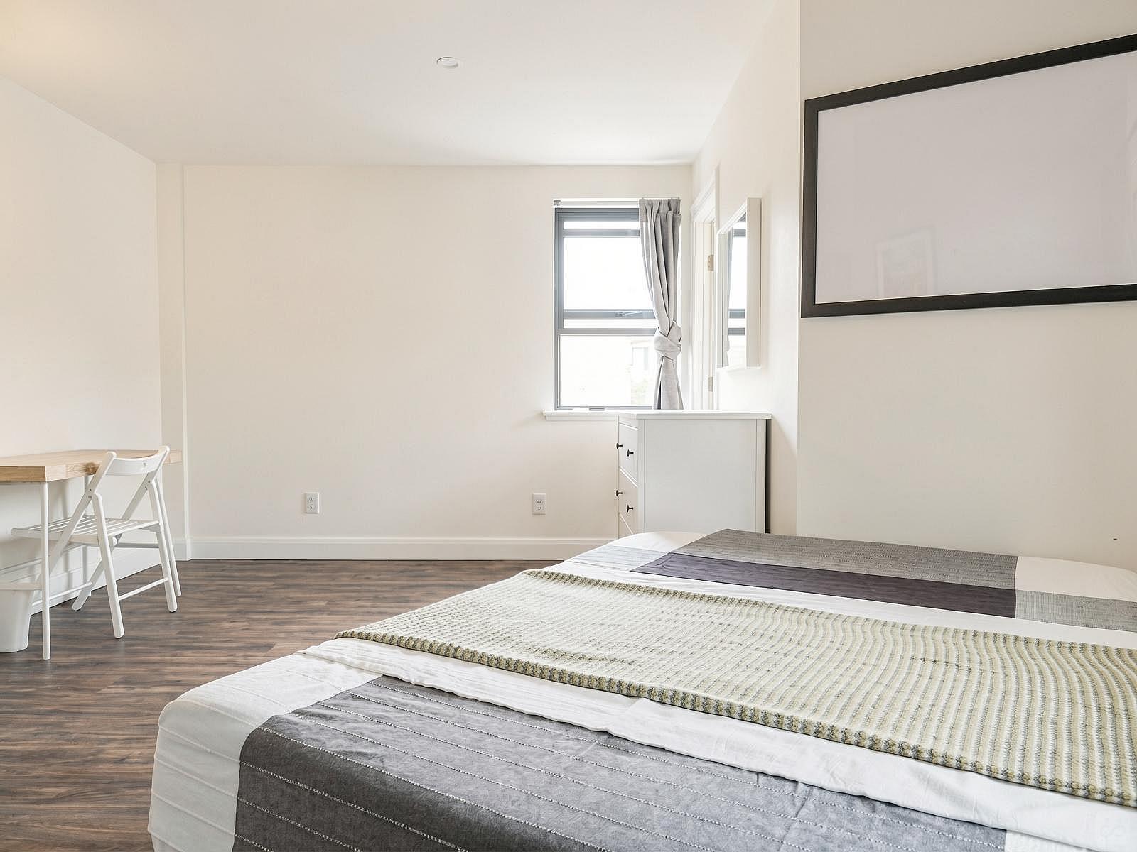  Room A  -  Gorgeous Styled Apt. w/ Workspace  - Gallery -  43