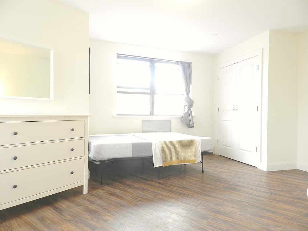  Room A  -  Gorgeous Styled Apt. w/ Workspace  - Gallery -  41