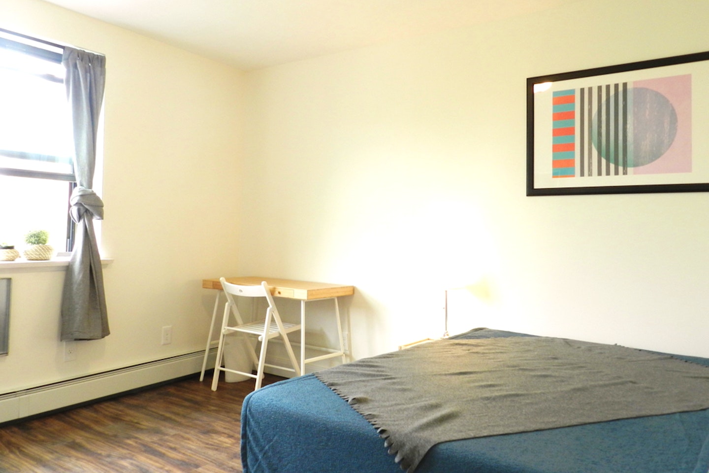  Room B  -  Gorgeous Styled Apt. w/ Workspace  - Gallery -  3