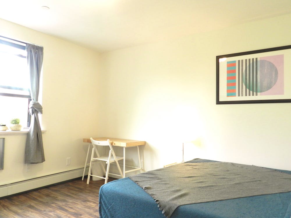  Room B  -  Gorgeous Styled Apt. w/ Workspace  - Gallery -  17