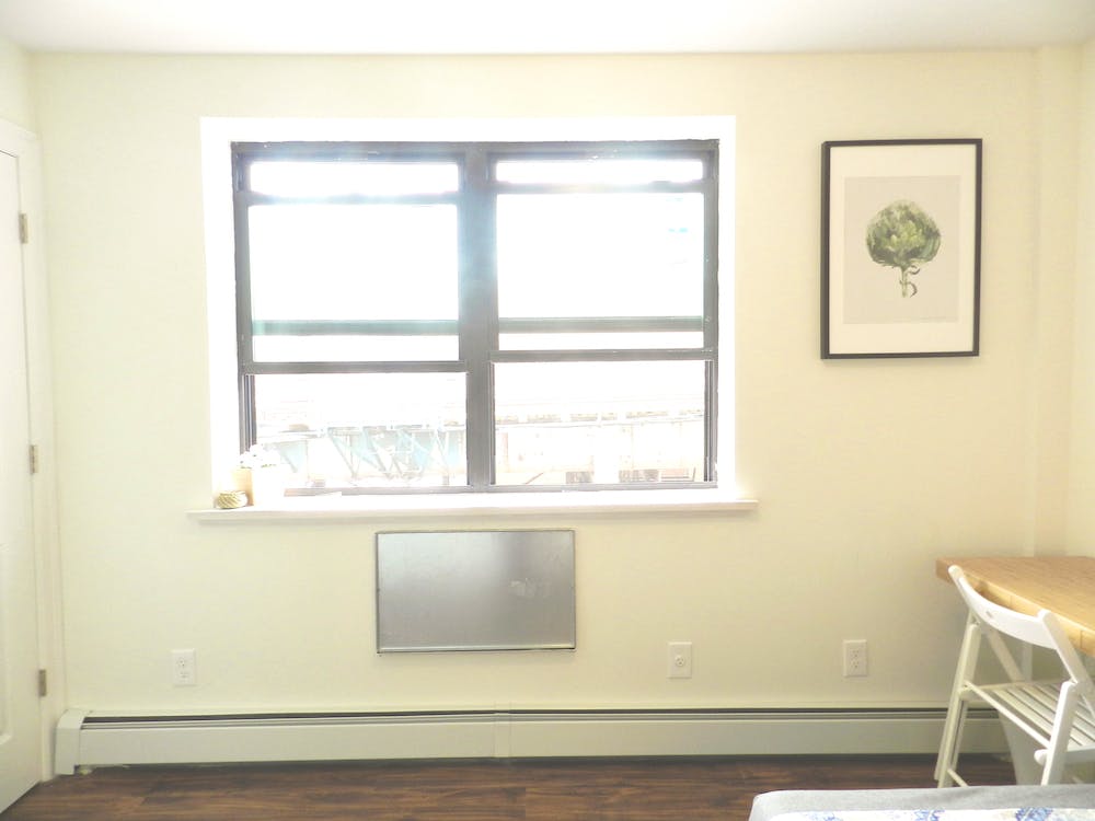  Room C  -  Gorgeous Styled Apt. w/ Workspace  - Gallery -  19
