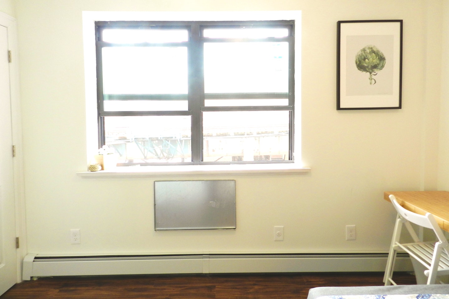  Room C  -  Gorgeous Styled Apt. w/ Workspace  - Gallery -  5
