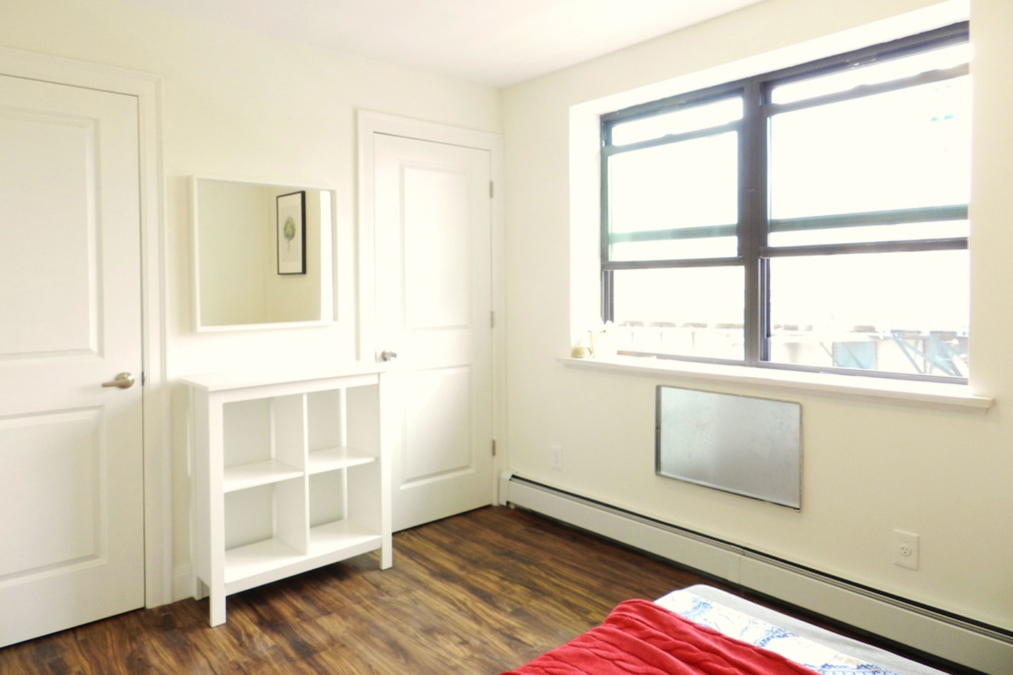  Room C  -  Gorgeous Styled Apt. w/ Workspace  - Gallery -  4
