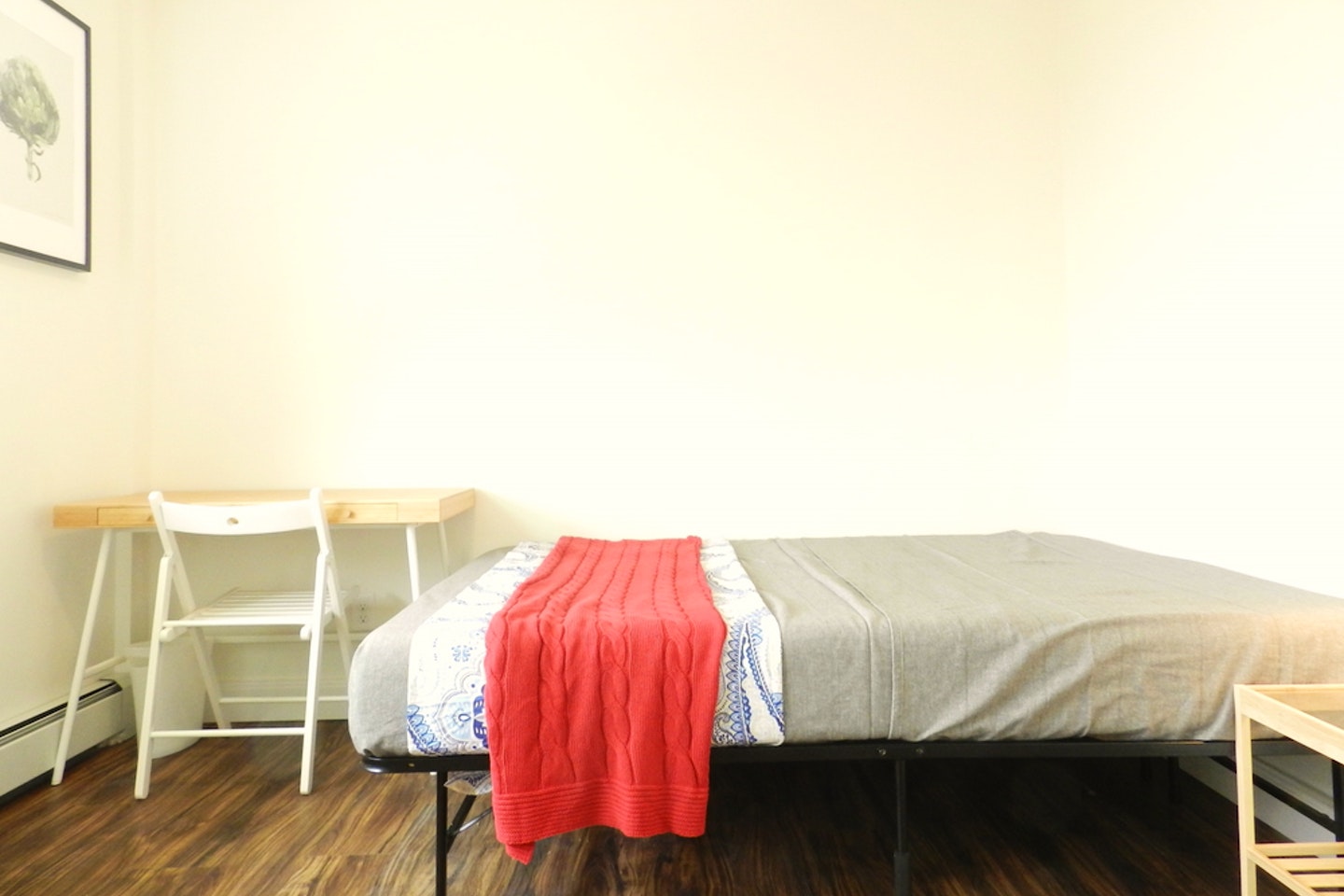  Room C  -  Gorgeous Styled Apt. w/ Workspace  - Gallery -  7