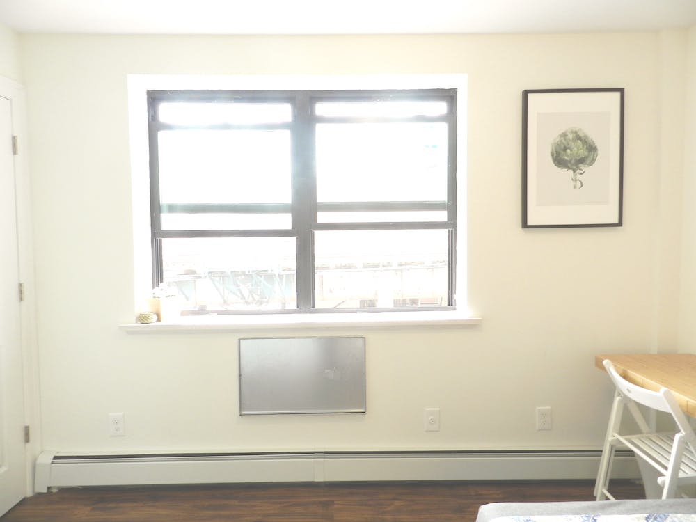  Room C  -  Gorgeous Styled Apt. w/ Workspace  - Gallery -  12