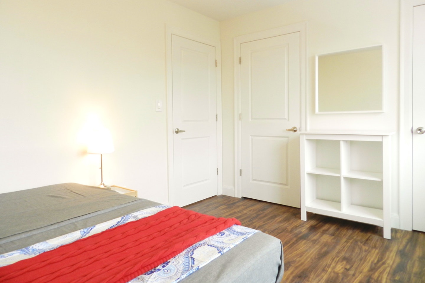  Room C  -  Spacious Classic Apt. w/ Workspace  - Gallery -  4