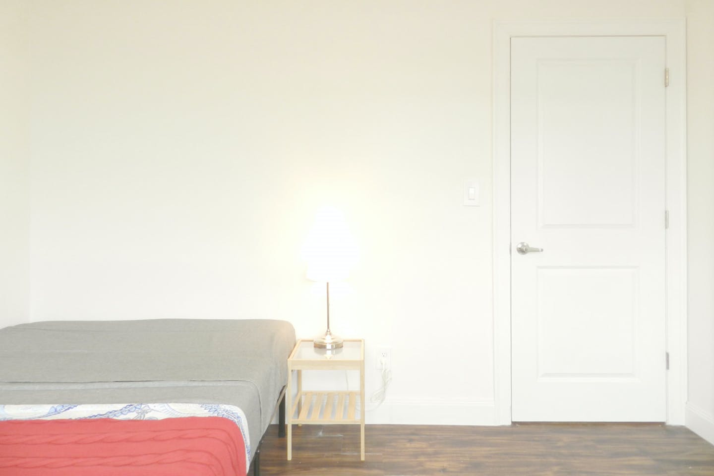  Room C  -  Spacious Classic Apt. w/ Workspace  - Gallery -  13