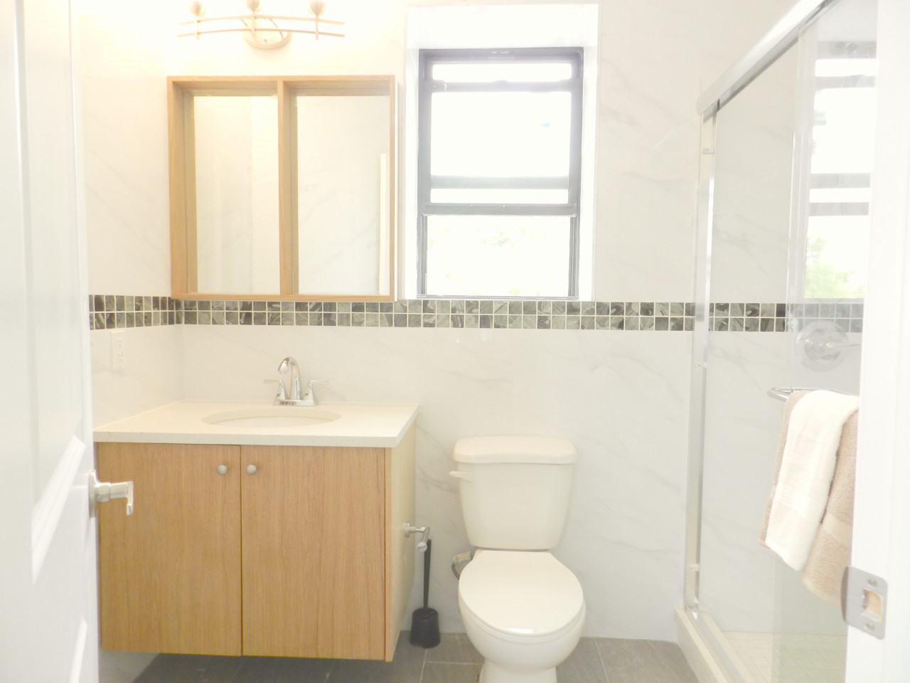  Room A  -  Spacious Classic Apt. w/ Workspace  - Gallery -  36
