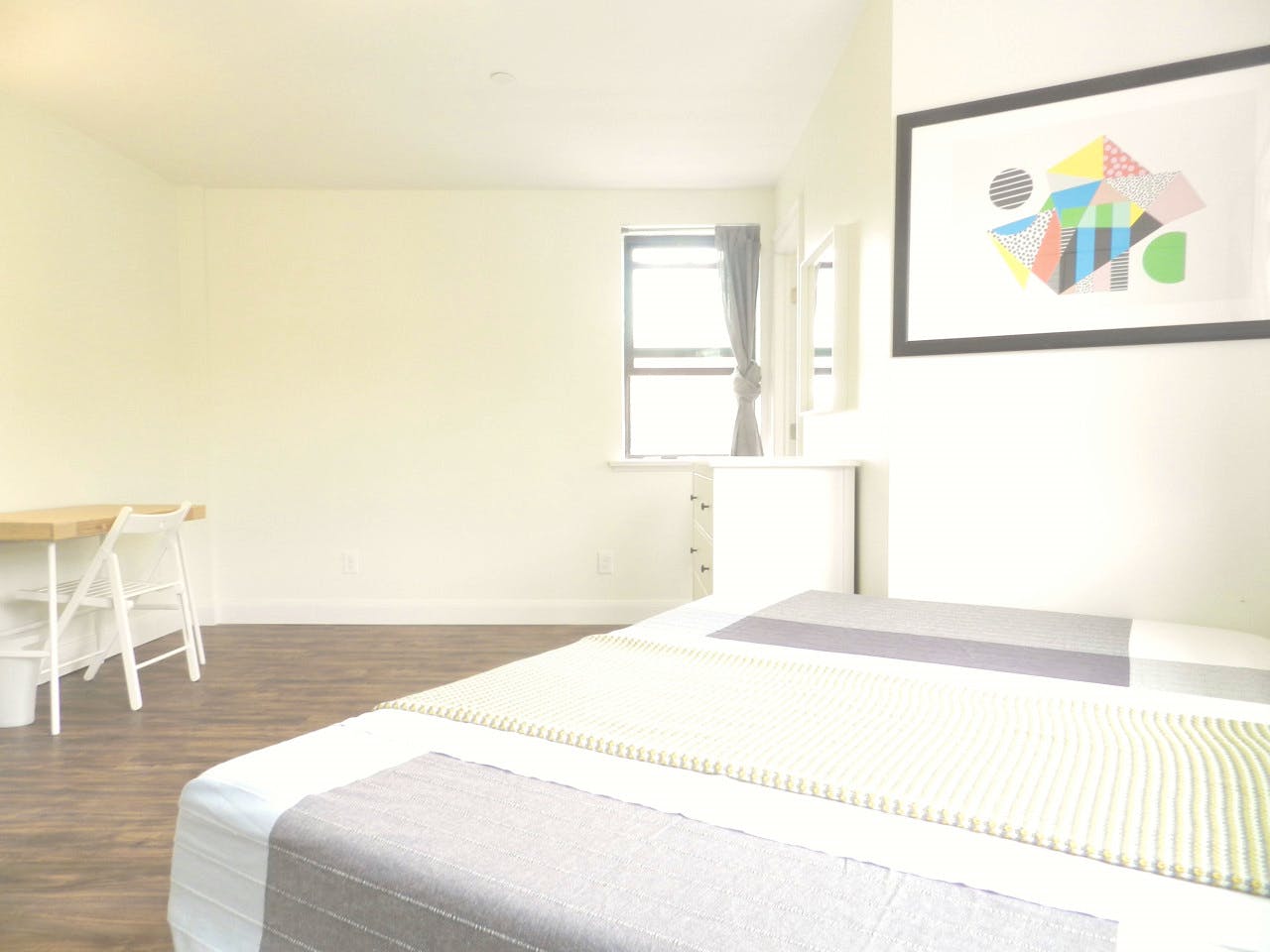  Room A  -  Spacious Classic Apt. w/ Workspace  - Gallery -  22