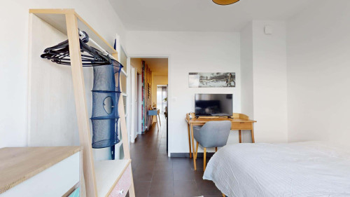 Room in Rue du Chablais, Annemasse for 74 m² with 3 bedrooms
