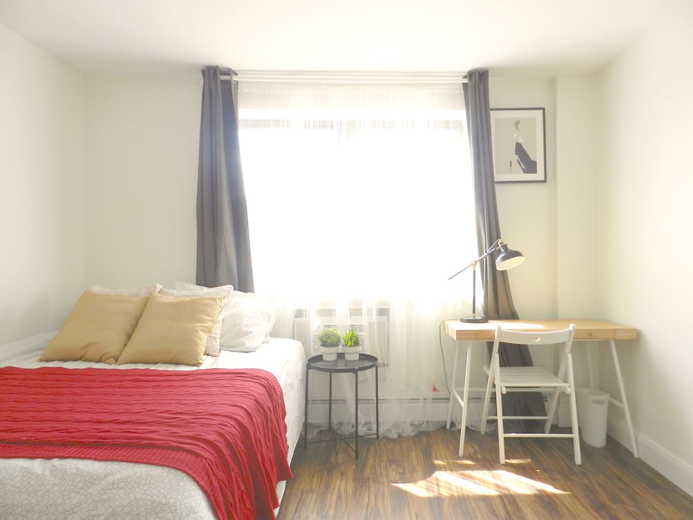 Room A - Minimalistic Apt. w/ Workspace - Gallery - 48