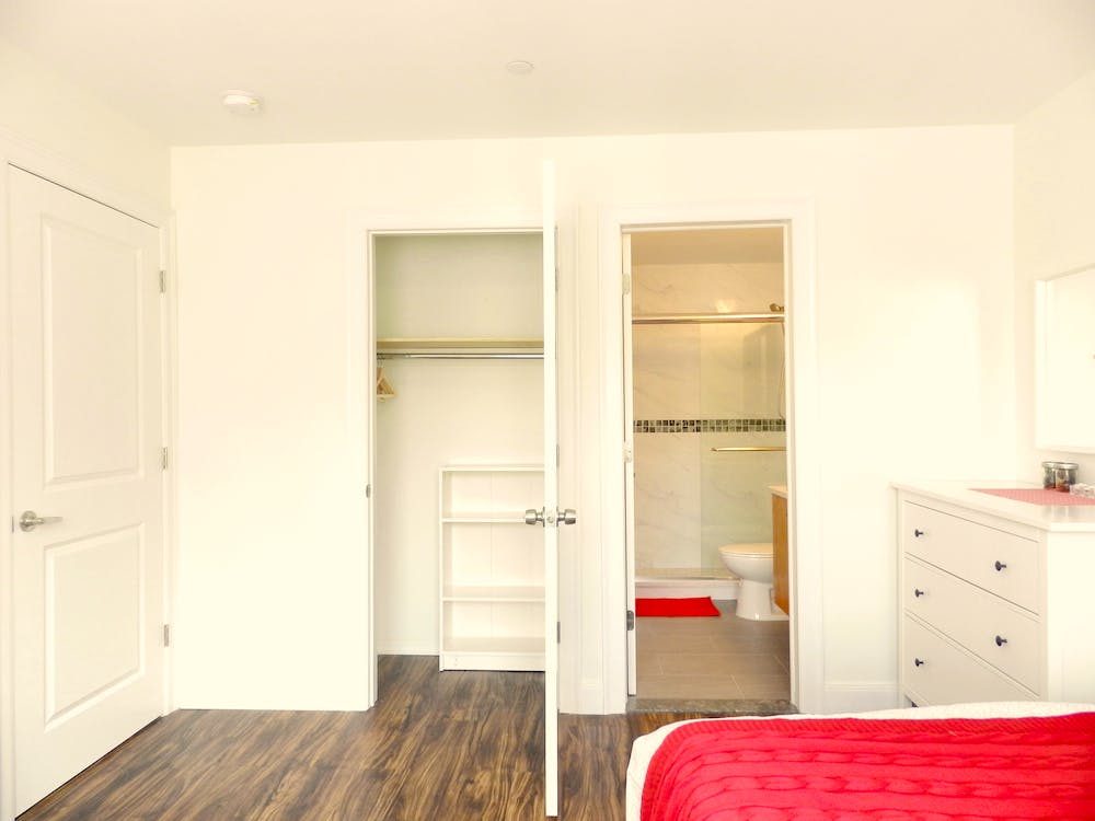  Room A  -  Minimalistic Apt. w/ Workspace  - Gallery -  13