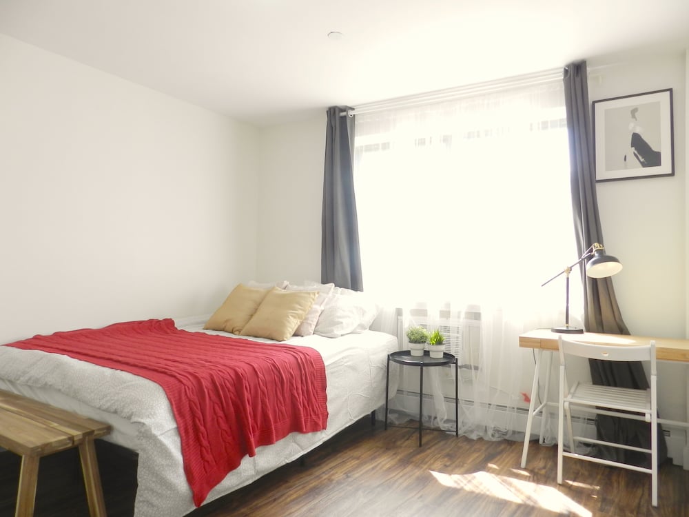  Room A  -  Minimalistic Apt. w/ Workspace  - Gallery -  7