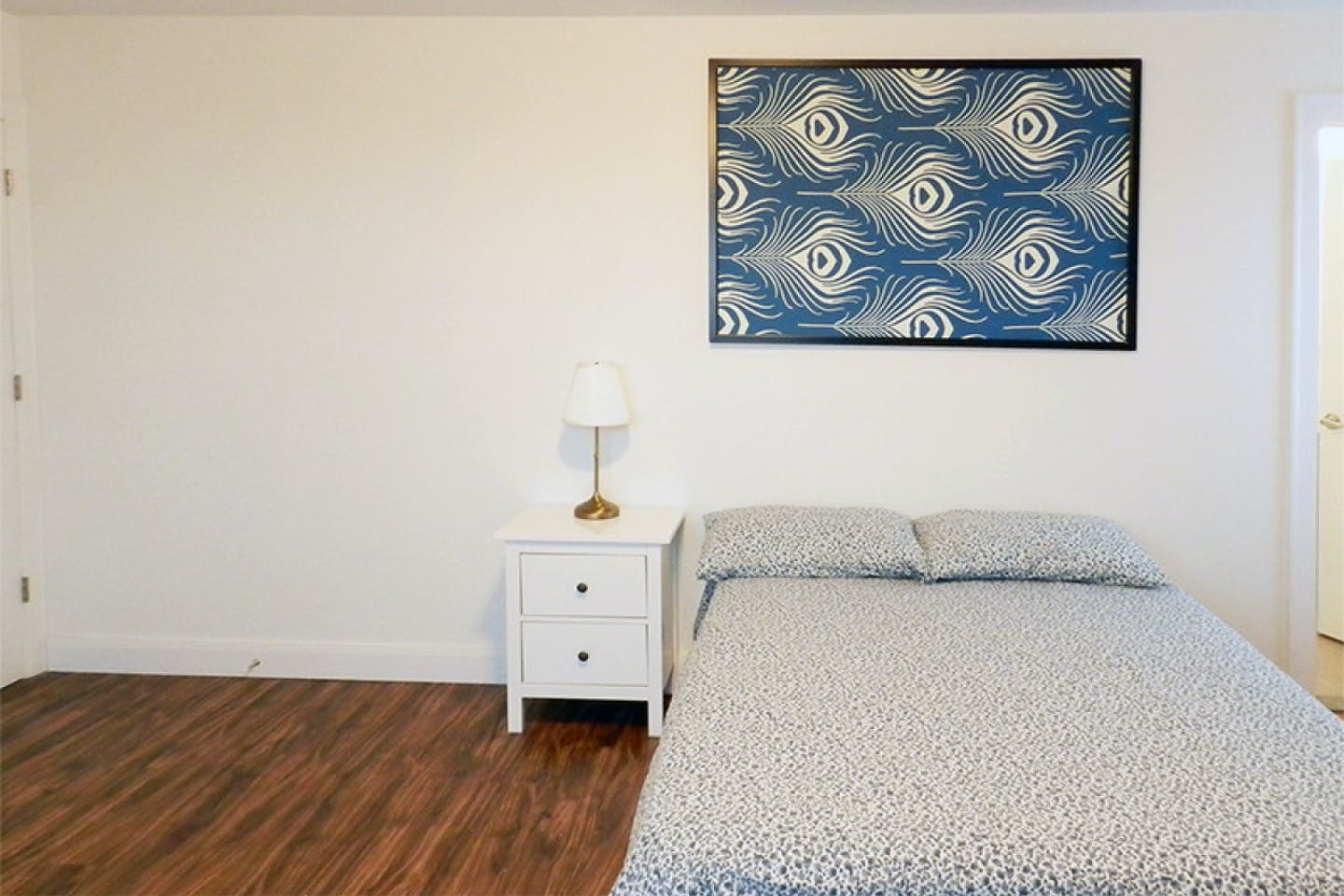  Room A  -  Stunning Renovated Apt. w/ Workspace  - Gallery -  12