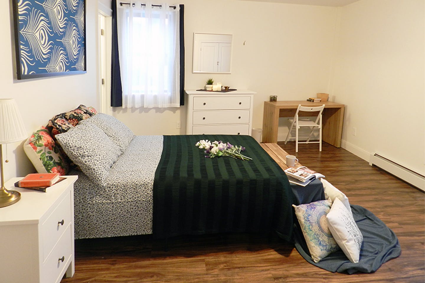  Room A  -  Stunning Renovated Apt. w/ Workspace  - Gallery -  1