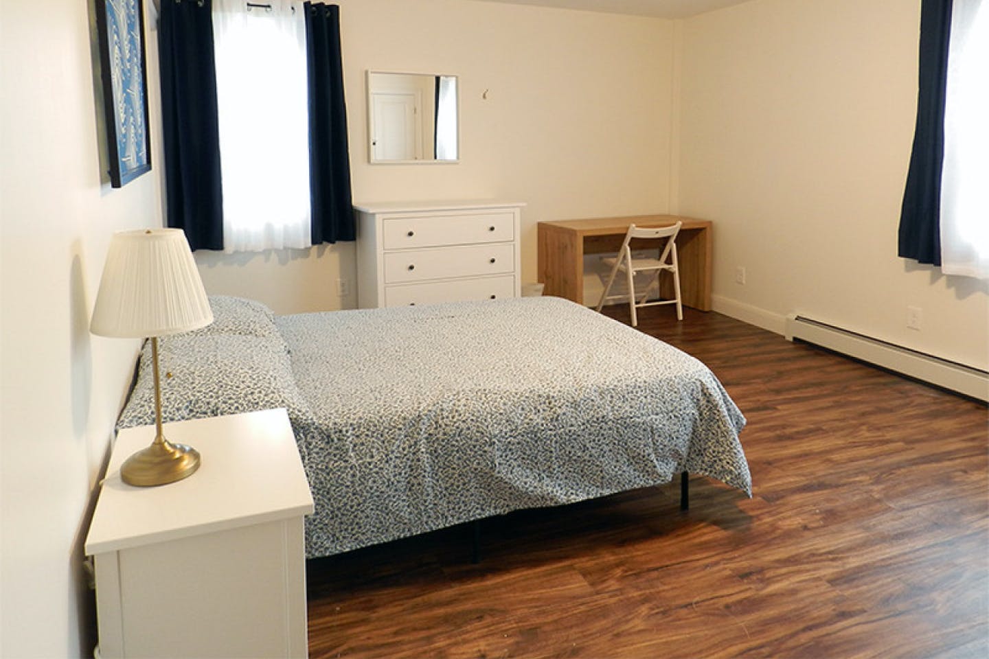  Room A  -  Stunning Renovated Apt. w/ Workspace  - Gallery -  7