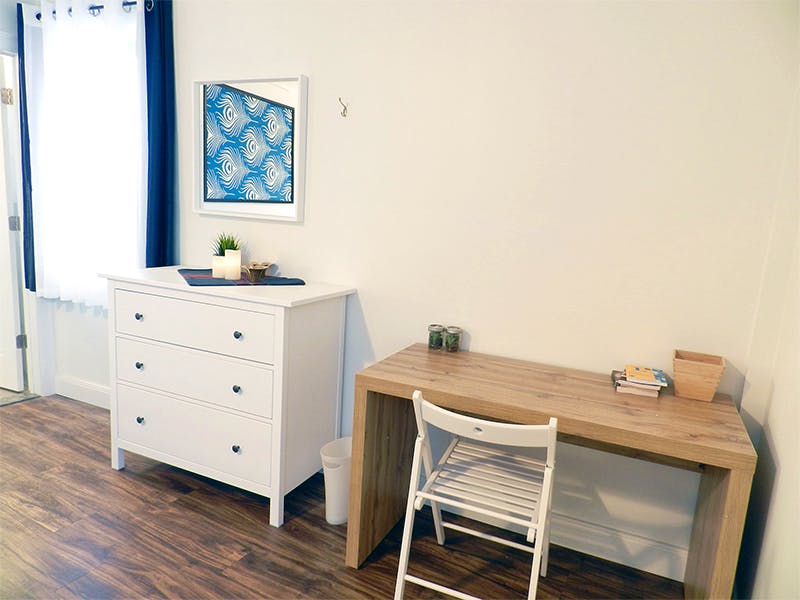  Room A  -  Stunning Renovated Apt. w/ Workspace  - Gallery -  34