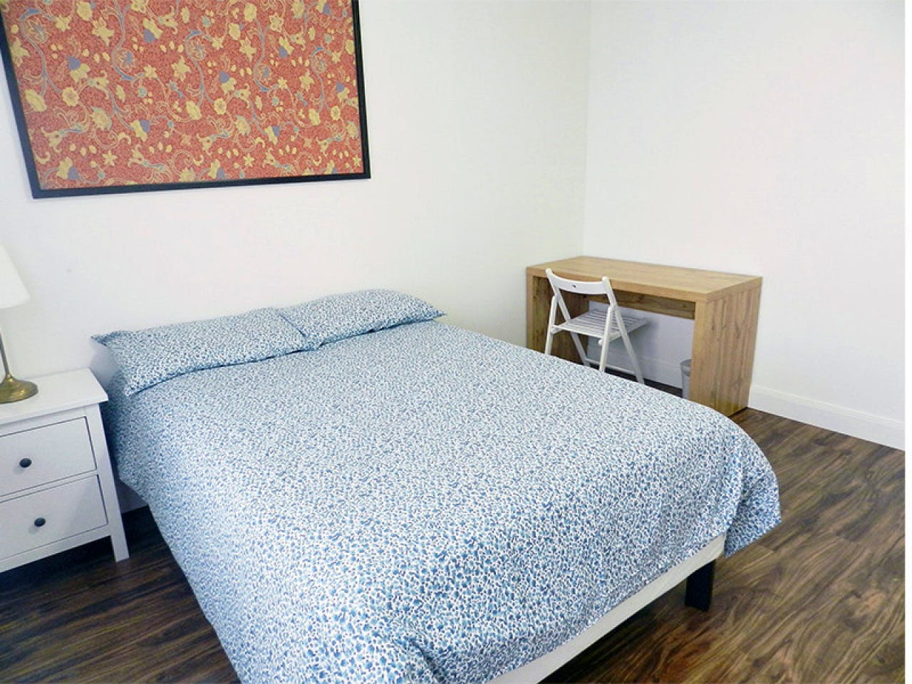  Room B  -  Stunning Renovated Apt. w/ Workspace  - Gallery -  47
