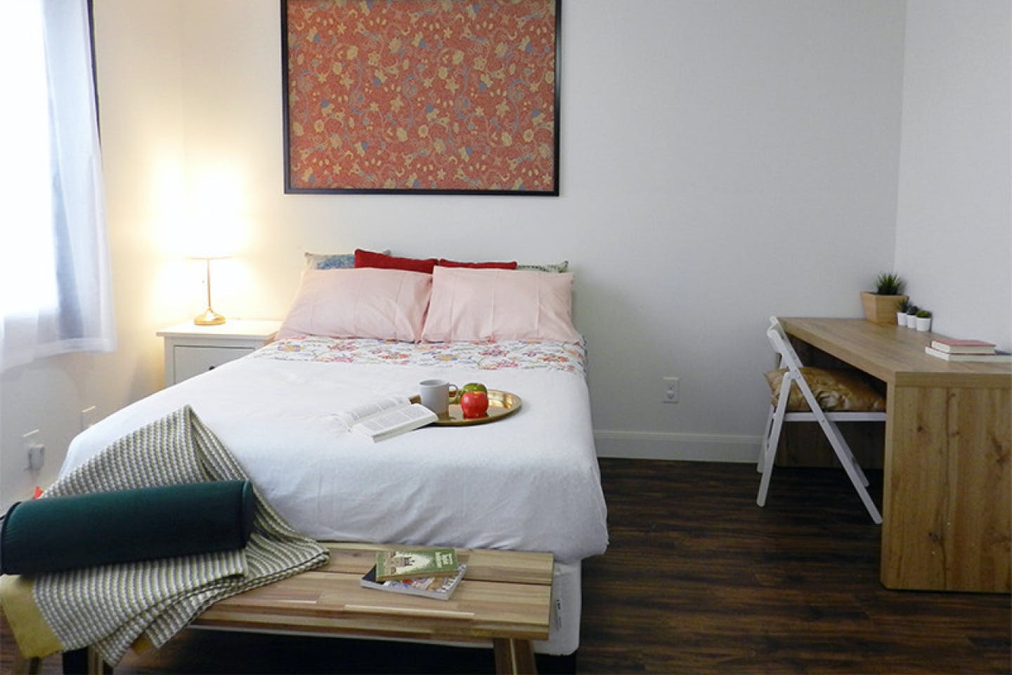  Room B  -  Stunning Renovated Apt. w/ Workspace  - Gallery -  3