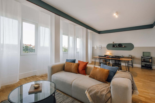 2 bedrooms and terrace in Marquês Pombal