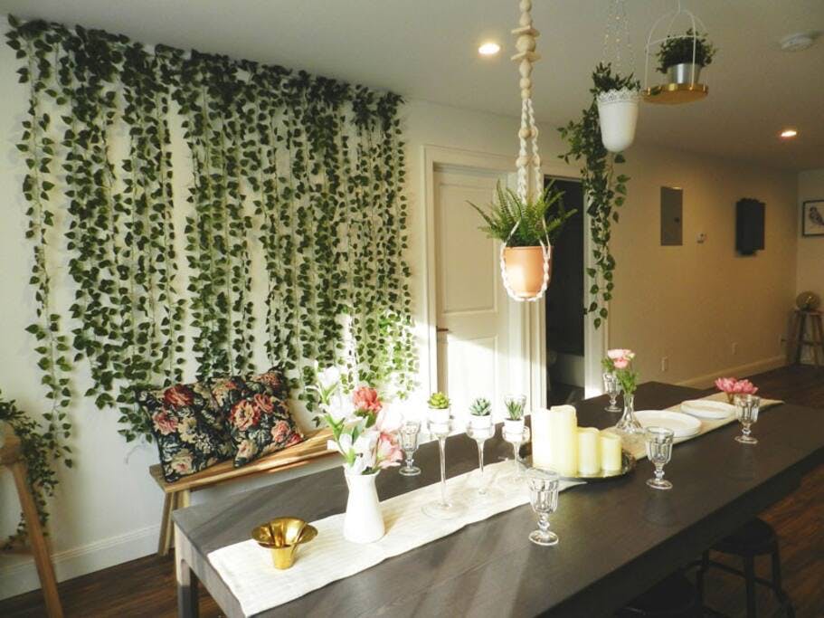 Cozy Urban Apt. w/ Workspace