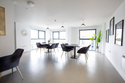 Collegiate Merlin Heights - Gallery - 14