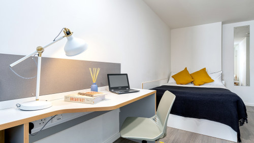 Collegiate Merlin Heights - Gallery - 17
