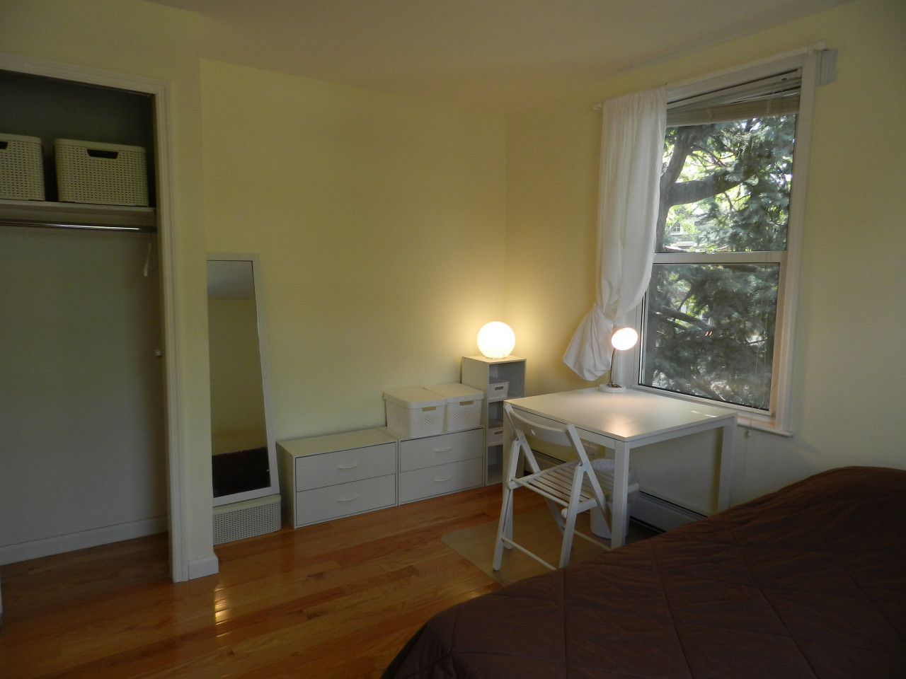 Room B - 37