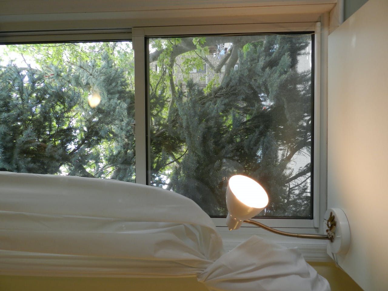 Room B - 22