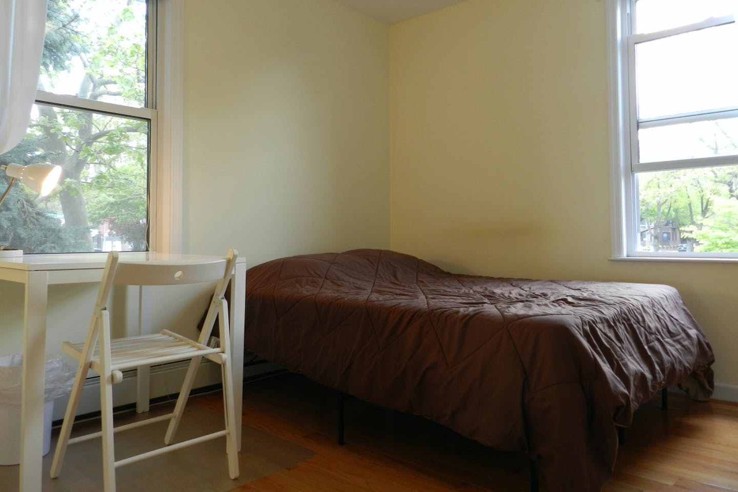Room B - 6