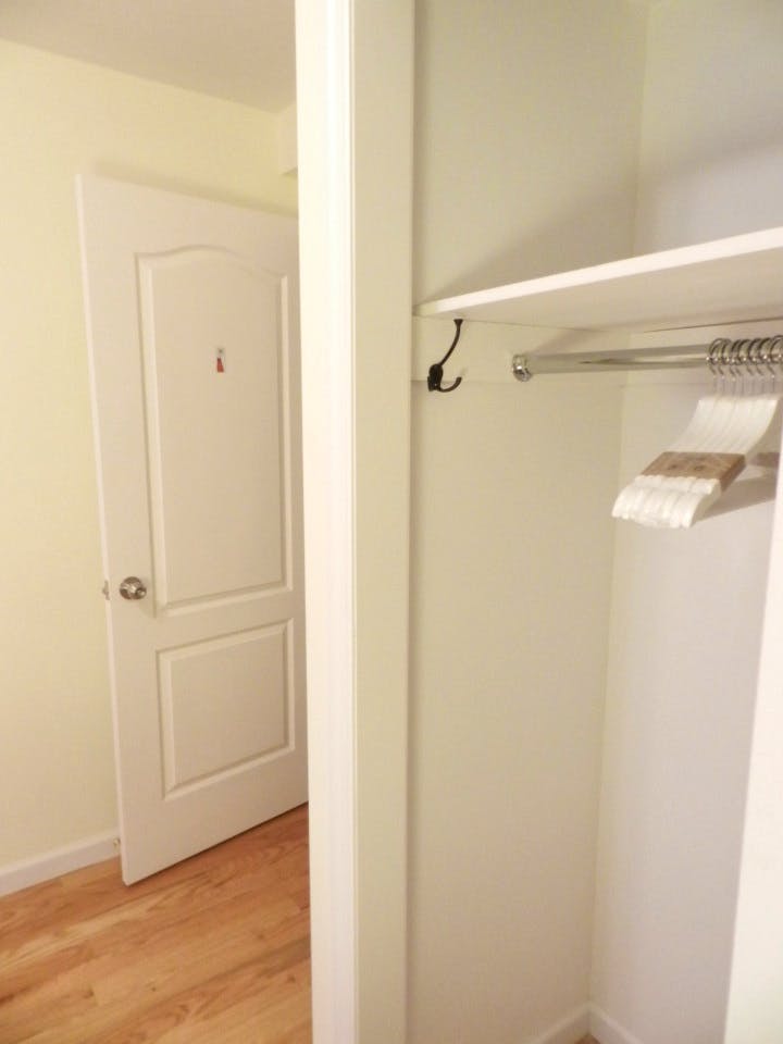 Room D - 18