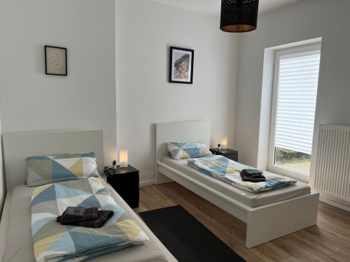 Ground floor apartment with 4 bedrooms & terrace – Bremerhaven