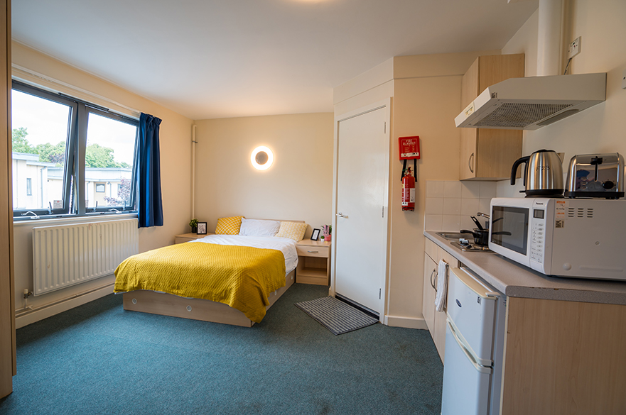 Large Studio - 1